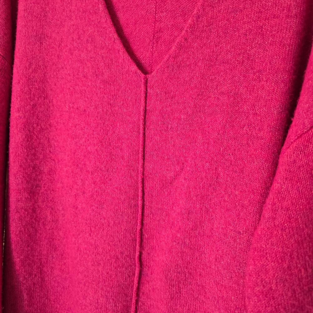 Vince Camuto Pink V-Neck Sweater Pullover Stretch Lightweight Size L - Picture 2 of 10